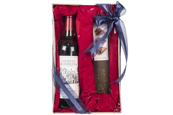 Draeger's Wine and Chocolate Gift Box
